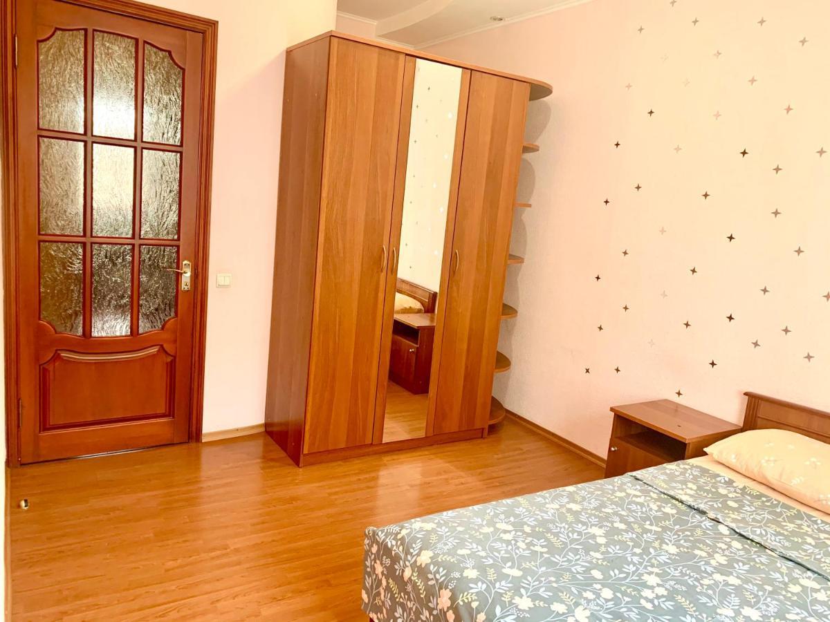 Apartaments On Pavlovskaya 8 Kharkiv Eksteriør billede